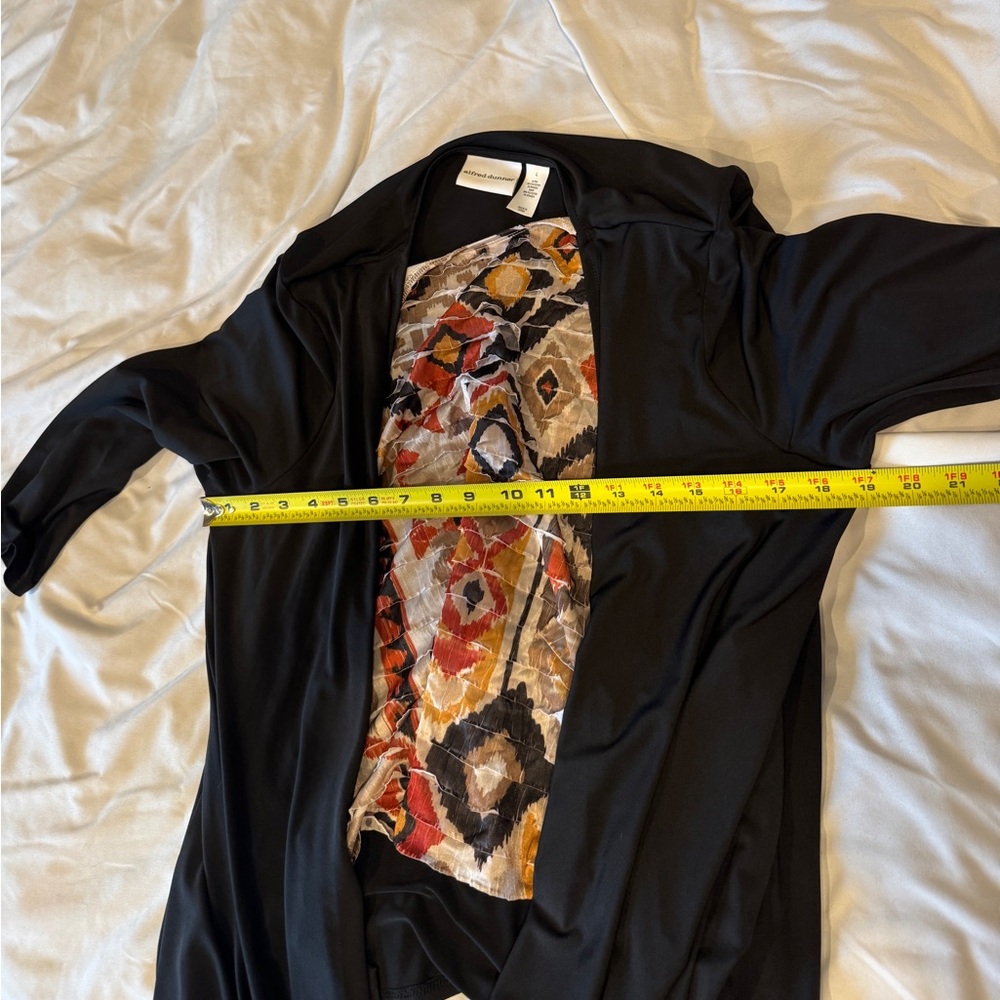Alfred Dunner NWT Mock Layered Top Large Black Animal Magnetis Ikat Print - Picture 8 of 14